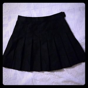 American apparel pleated skirt